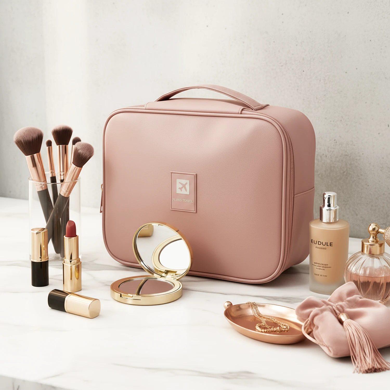 1 حقيبة مستحضرات التجميل بتصميم انيق متعددة الألوان - الصورة 1