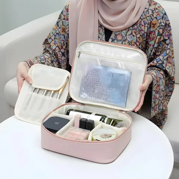 ⁦حقيبة مستحضرات التجميل بتصميم انيق متعددة الألوان⁩ - الصورة ⁦4⁩